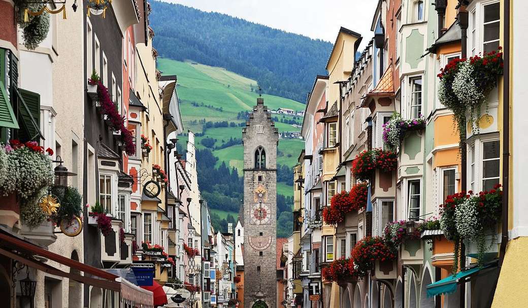 Cidade de Sterzing no Tirol do Sul quebra-cabeças online
