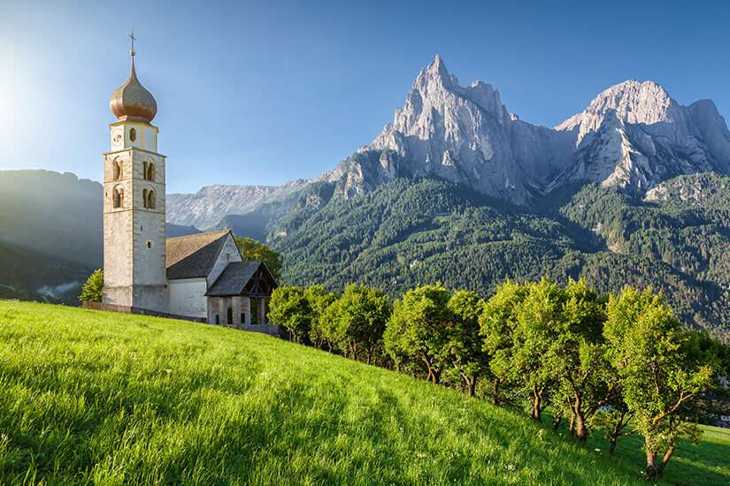 Pohled Seis am Schlern na Dolomity v Jižním Tyrolsku online puzzle