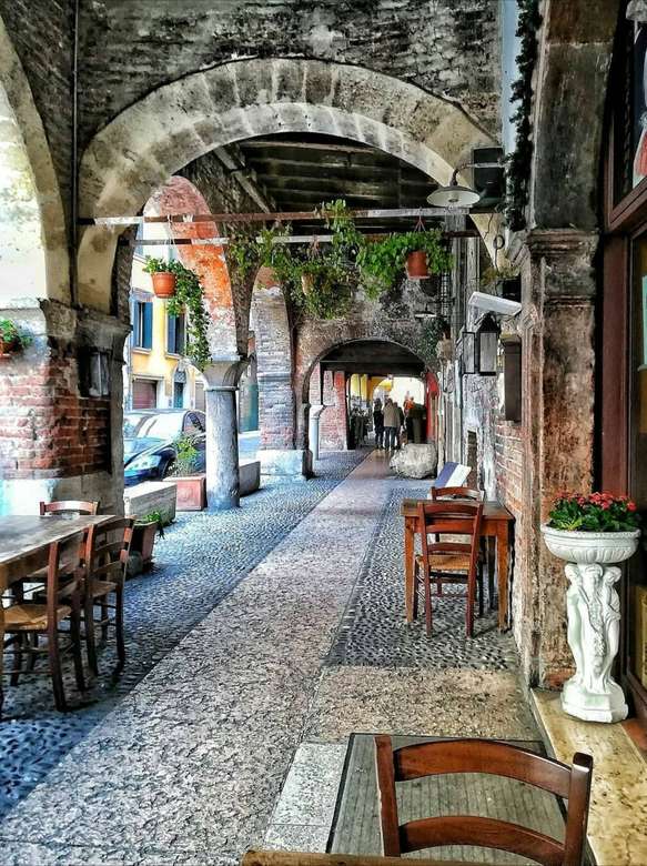 Verona downtown arcades region of Veneto online puzzle