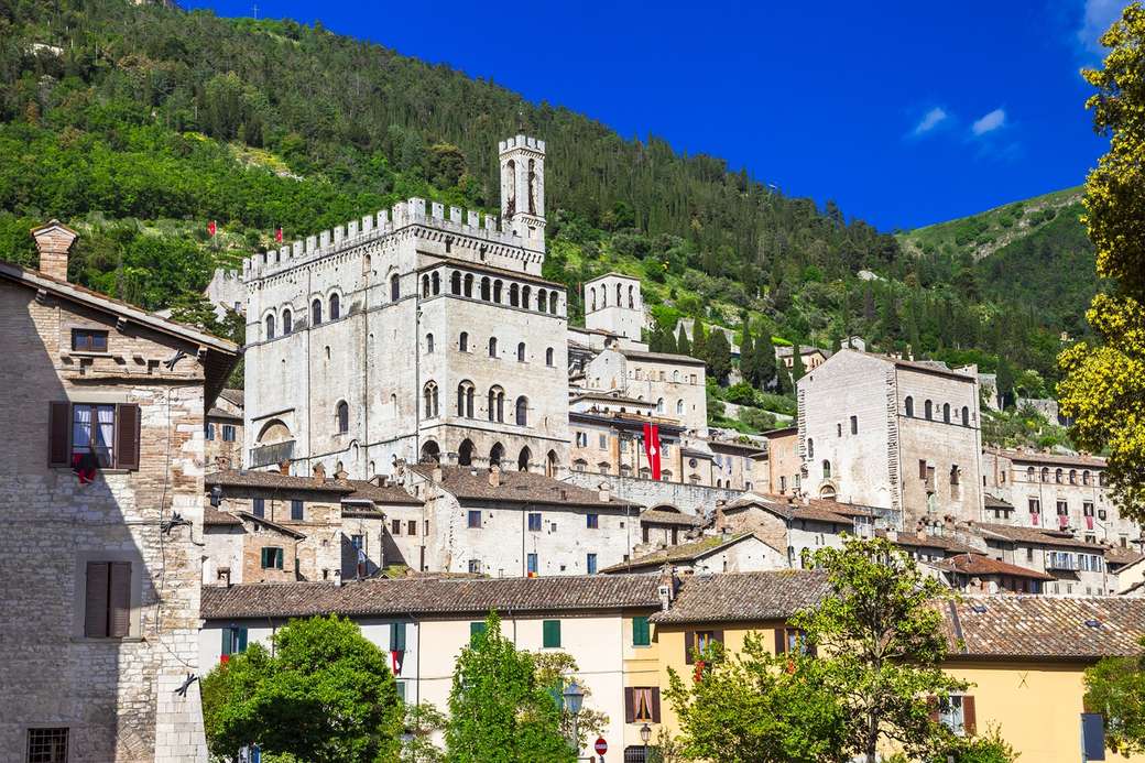 Gubbio in Umbrien Italien Puzzlespiel online