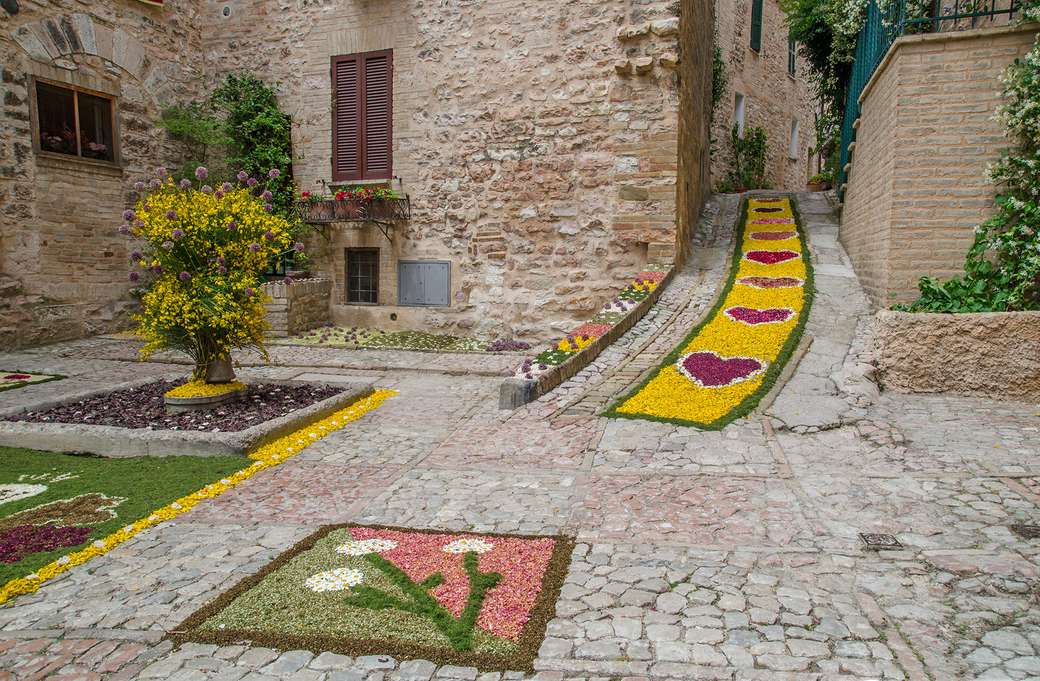 Spello flower carpets on Corpus Christi Italy online puzzle