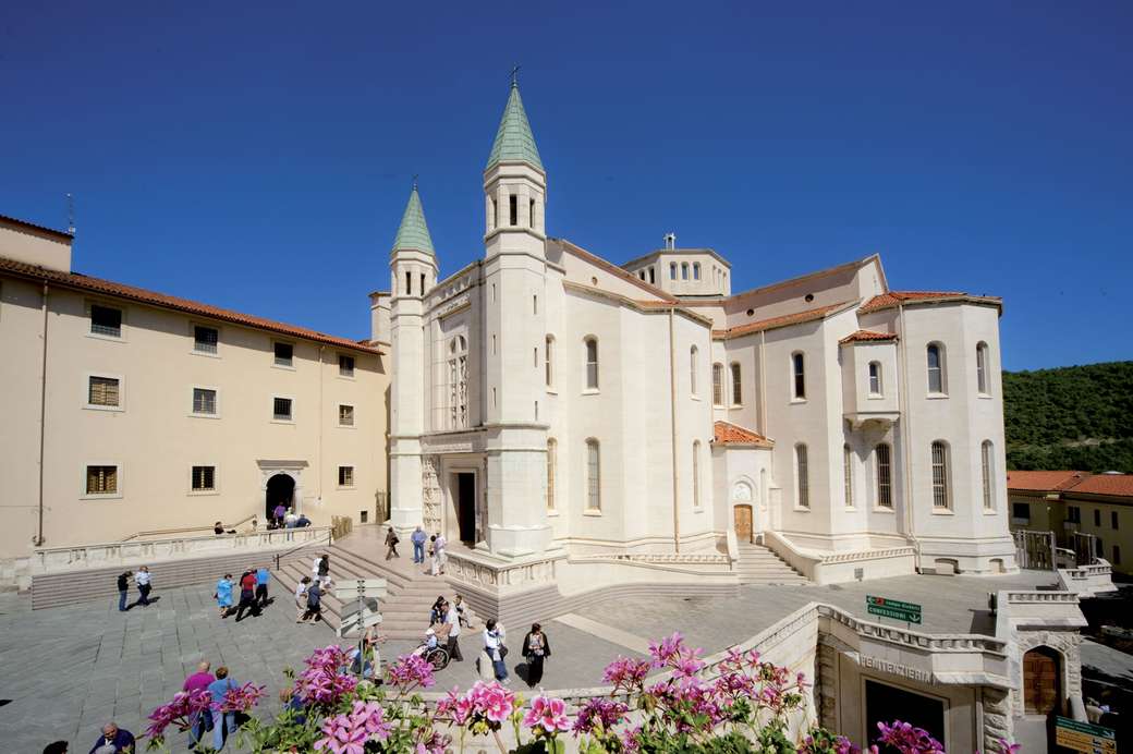 Cascia Basilica Umbria pussel på nätet