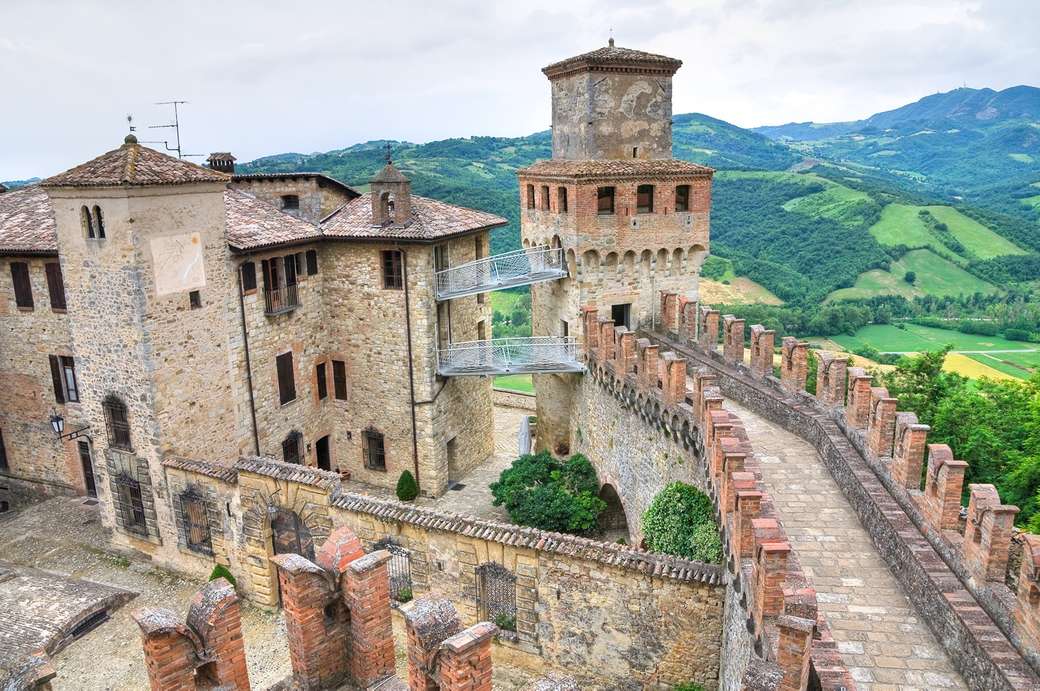 Castello di Vigoleno Emilia Romagna Italien Pussel online