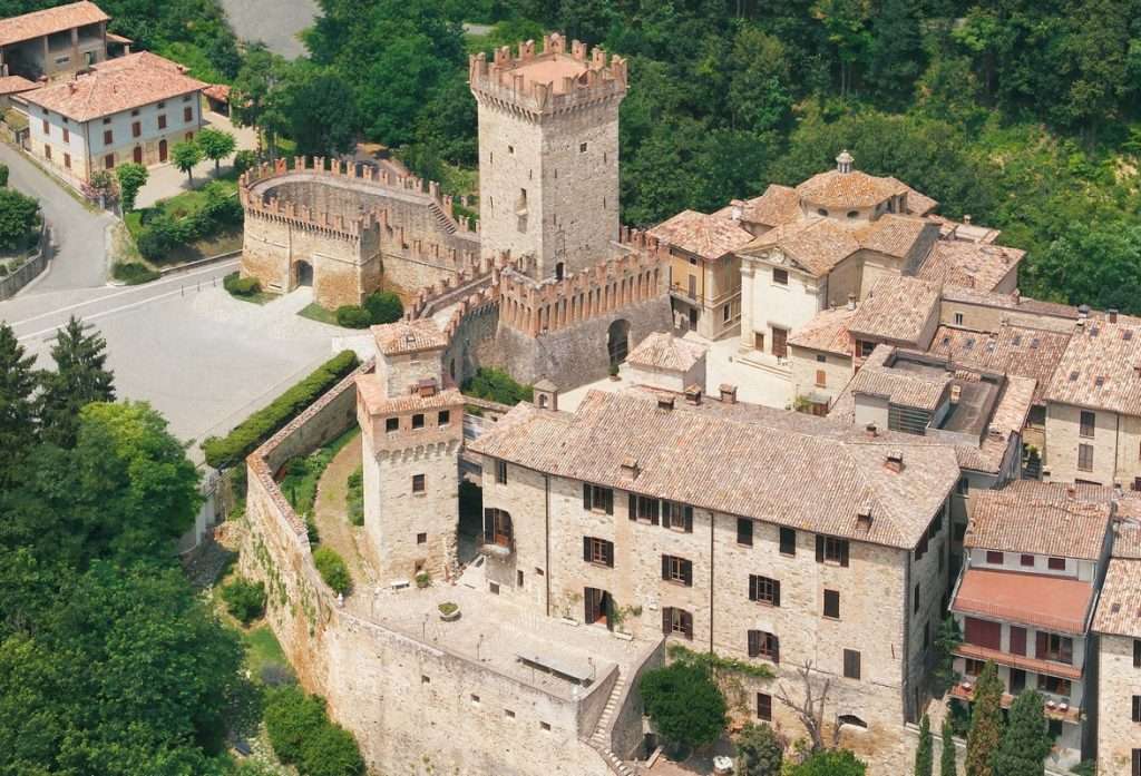 Castello di Vigoleno Emilia Romagna Itálie skládačky online