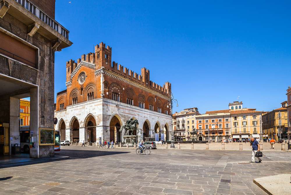 Piacenza Émilie-Romagne Italie puzzle en ligne