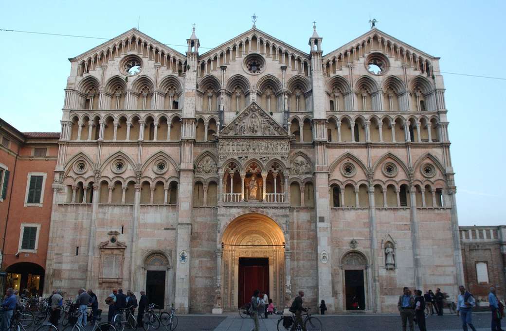 Catedrala Ferrara di San Giorgio Emilia Romagna jigsaw puzzle online