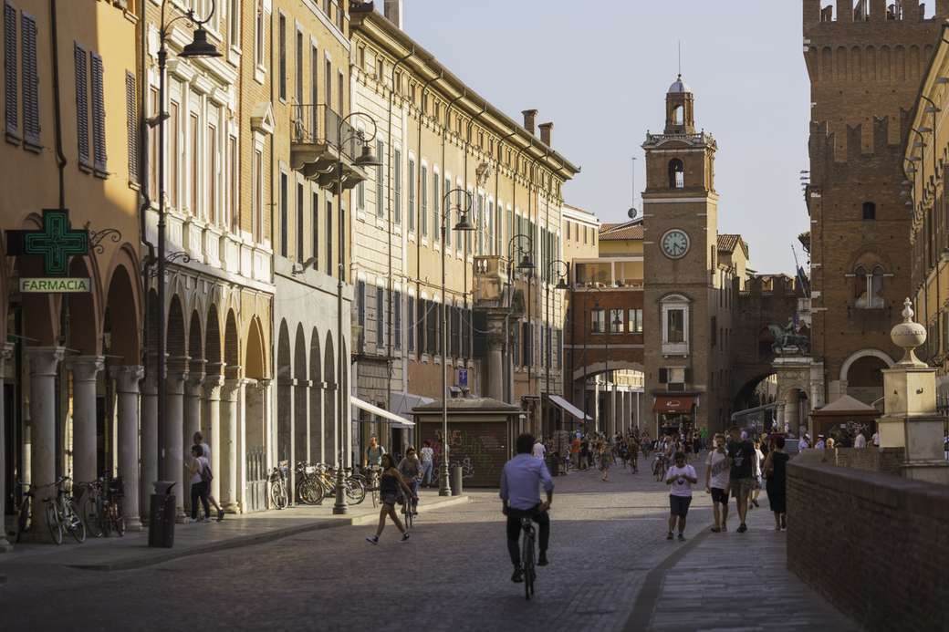 Ferrara Emilia Romagna pussel på nätet