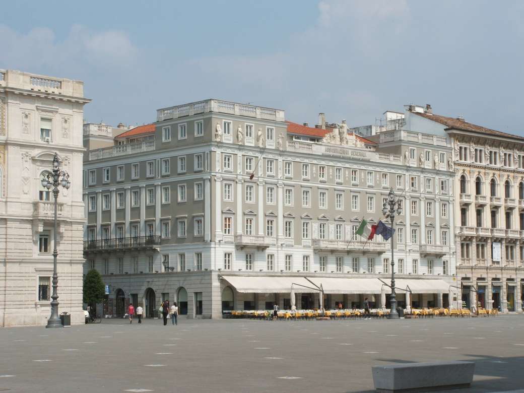Piazza Unita d'Italia i Trieste Italien pussel på nätet
