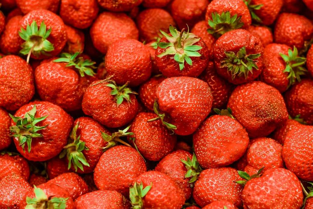 jordgubbar mycket Pussel online