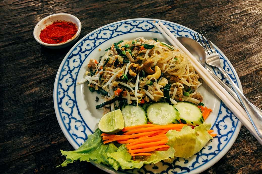 Pad Thai tradicional en Chiang Mai, Tailandia rompecabezas en línea