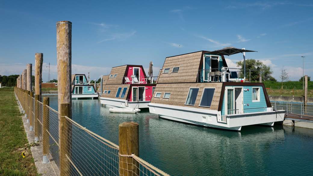Lignano Marina Azzurro Resort Houseboats Vénétie puzzle en ligne