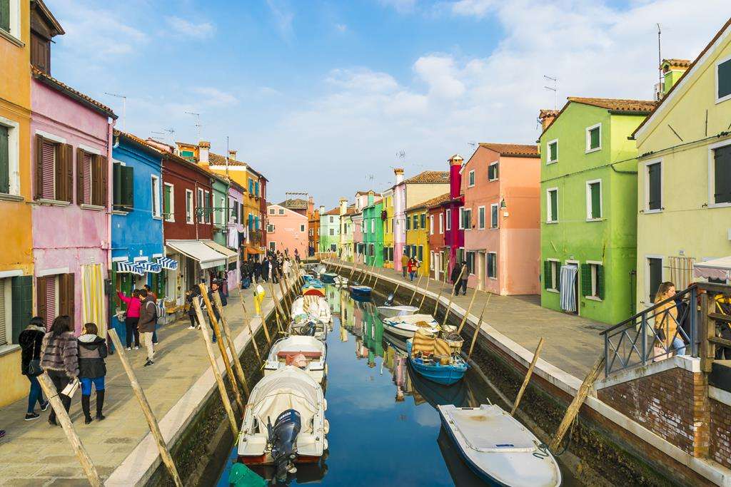 Canal - Italy jigsaw puzzle online