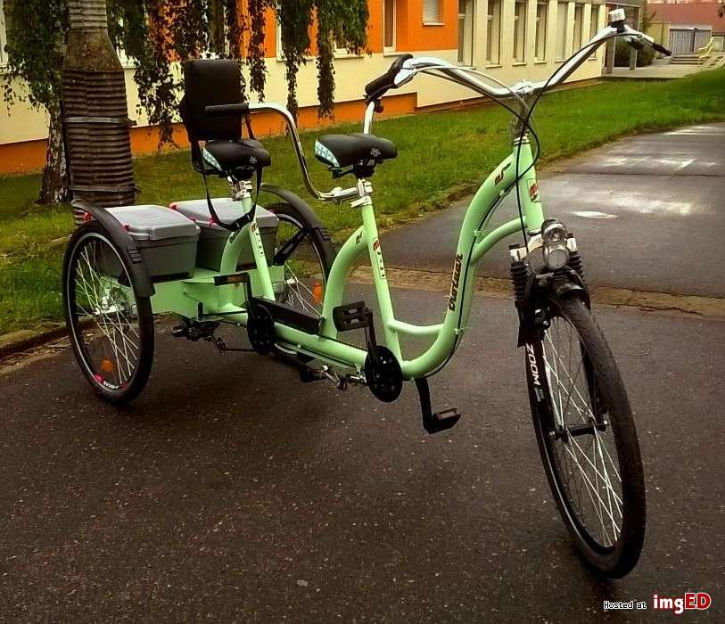 Elektromos kerékpár három keréken online puzzle