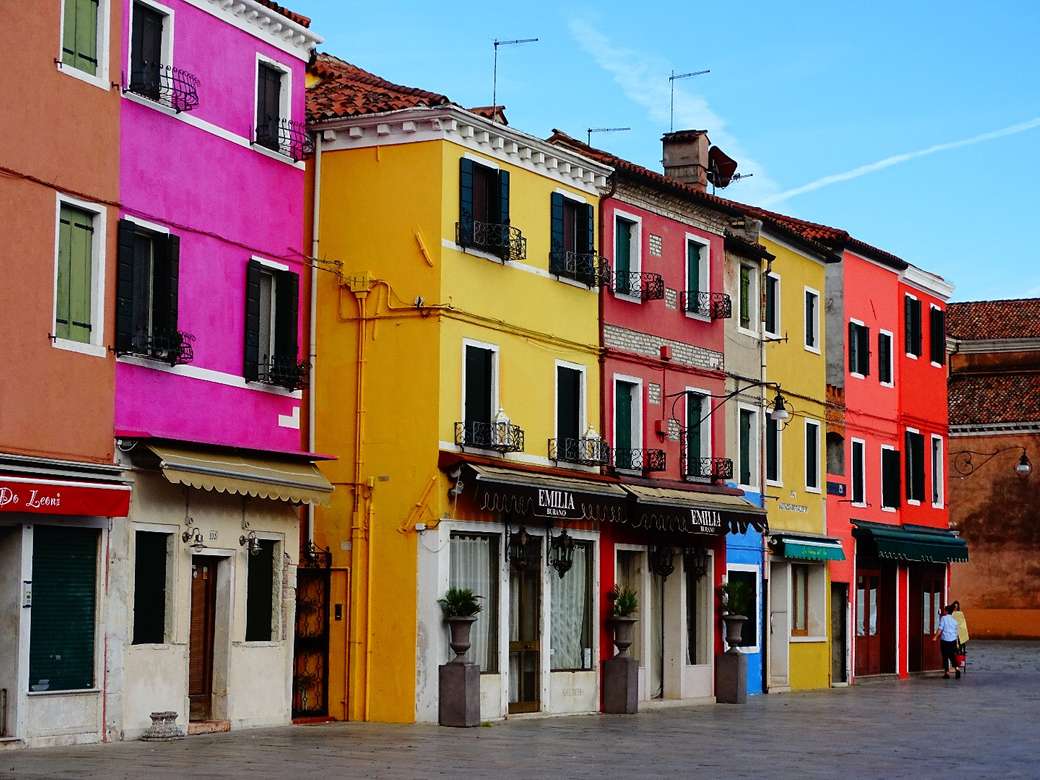 Színes házak a Burano Murano Velencén online puzzle