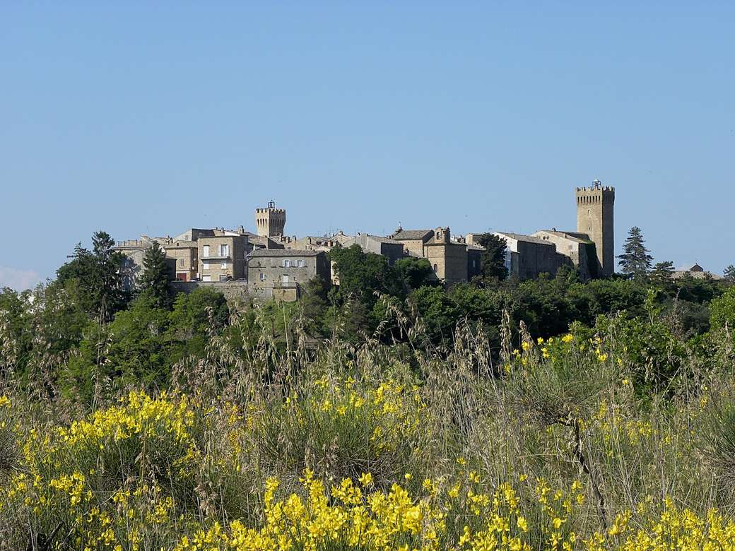 Moresco stad i Marche Italien pussel på nätet