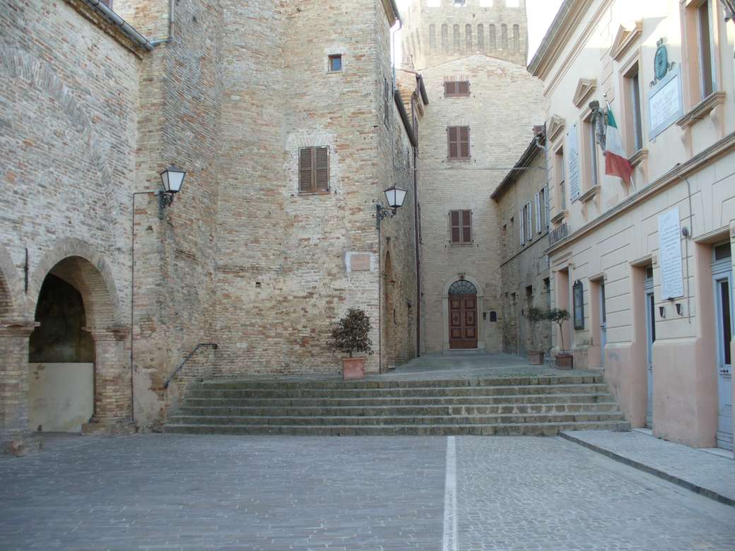 Moresco stad i Marche Italien pussel på nätet