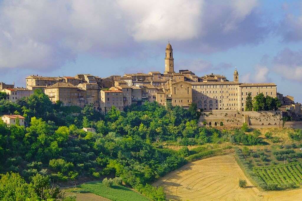 Grottazzolina region Marche Itálie skládačky online