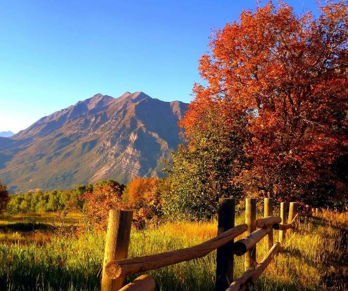 L'automne dans les montagnes puzzle en ligne