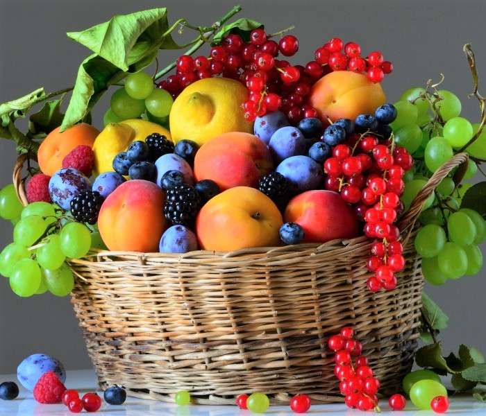 Koš s ovocem skládačky online