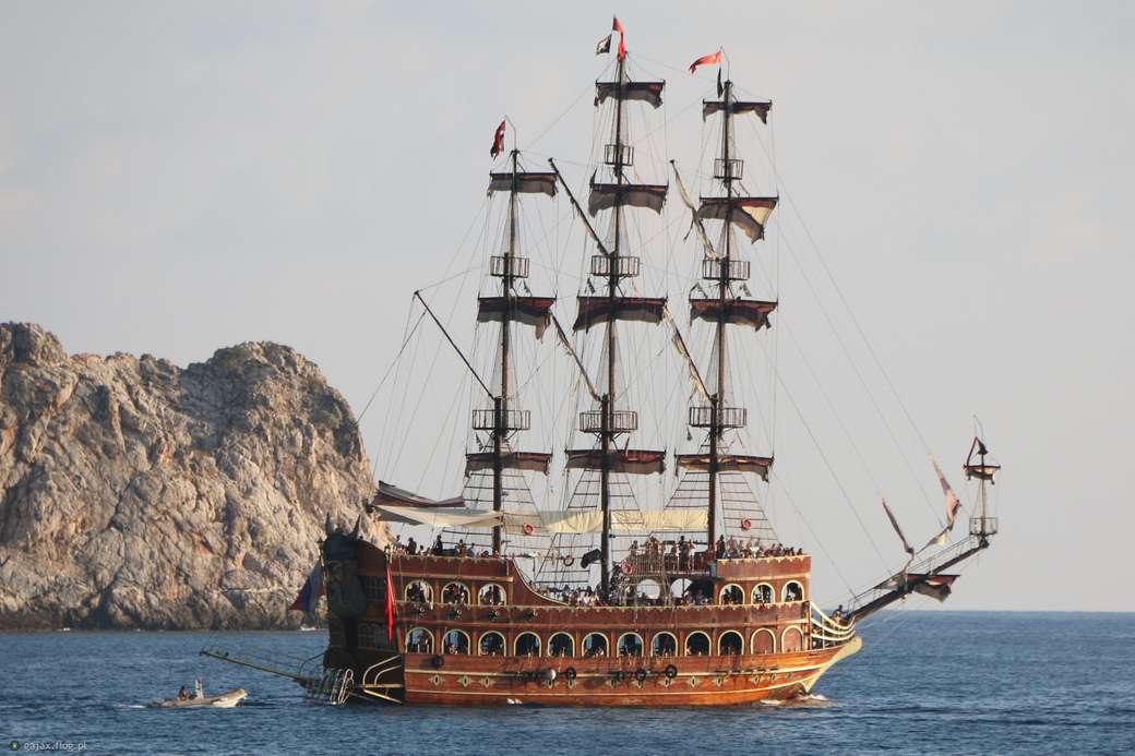 Cruise piratenschip online puzzel