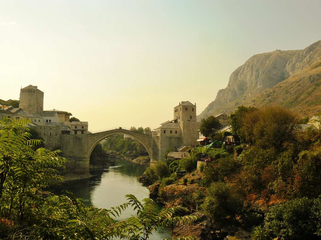 Mostar uitzicht op de brug legpuzzel online