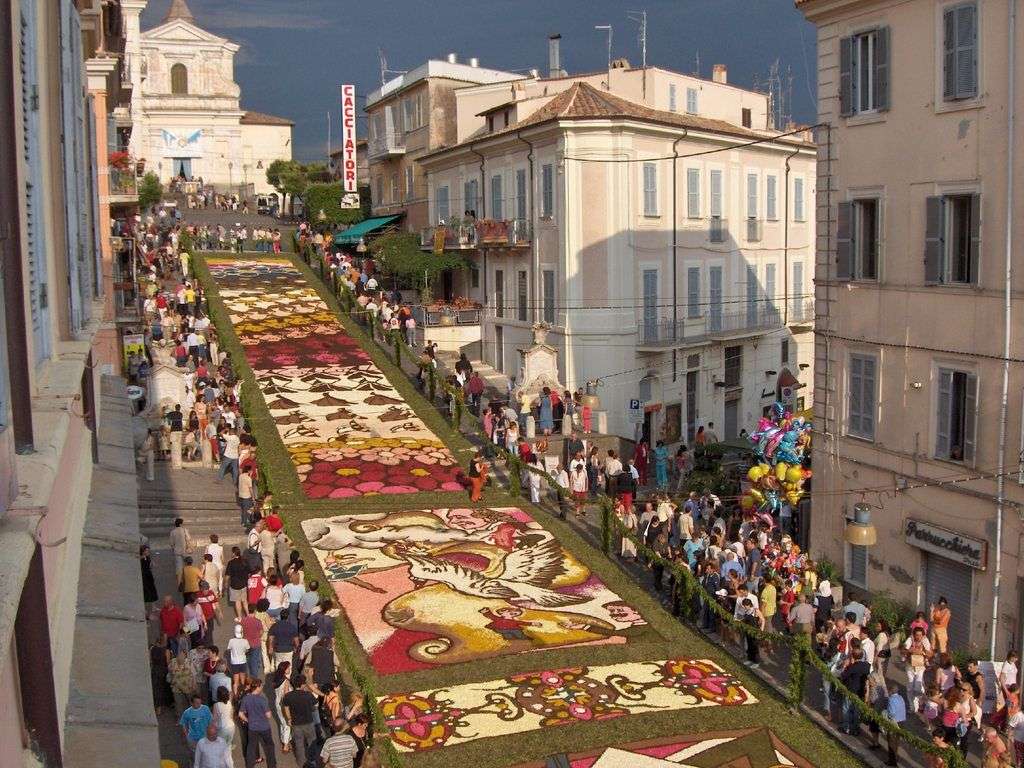 Фестивал на цветните килими Genzano Регион Лацио онлайн пъзел