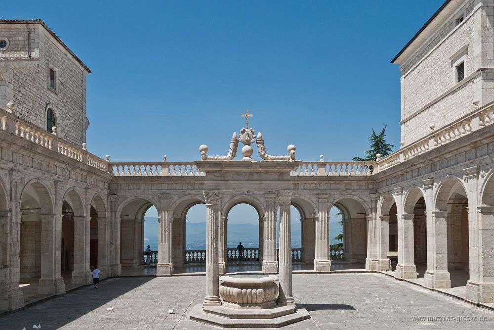 Abadía de Monte Cassino Lazio Italia rompecabezas en línea