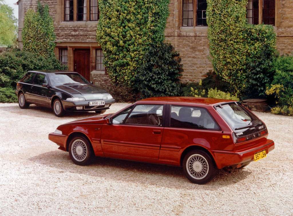 Volvo 480 GT 1994 року випуску пазл онлайн