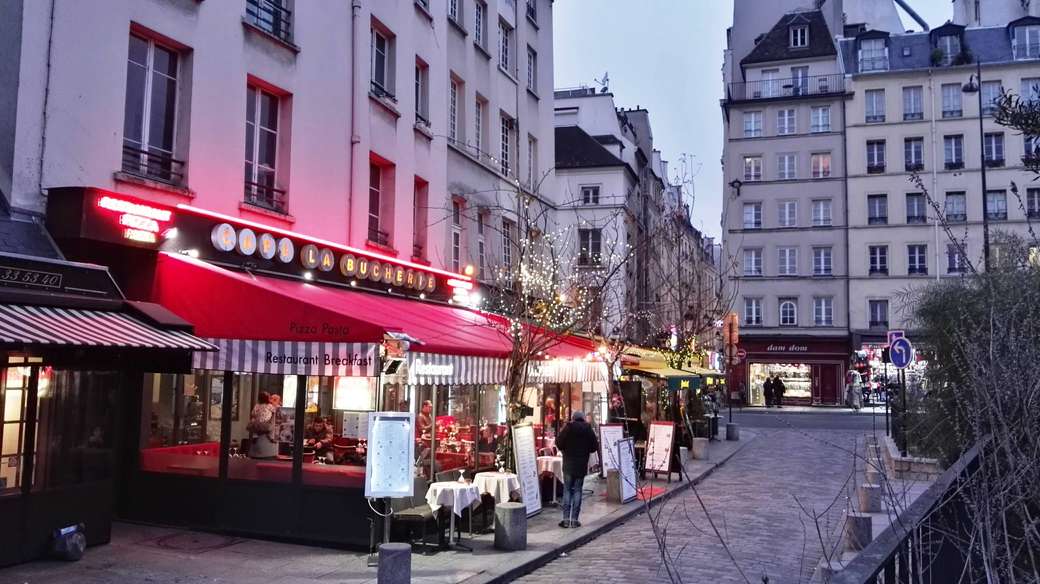 PARIS - STREET NEXT TO THE SEINE jigsaw puzzle online