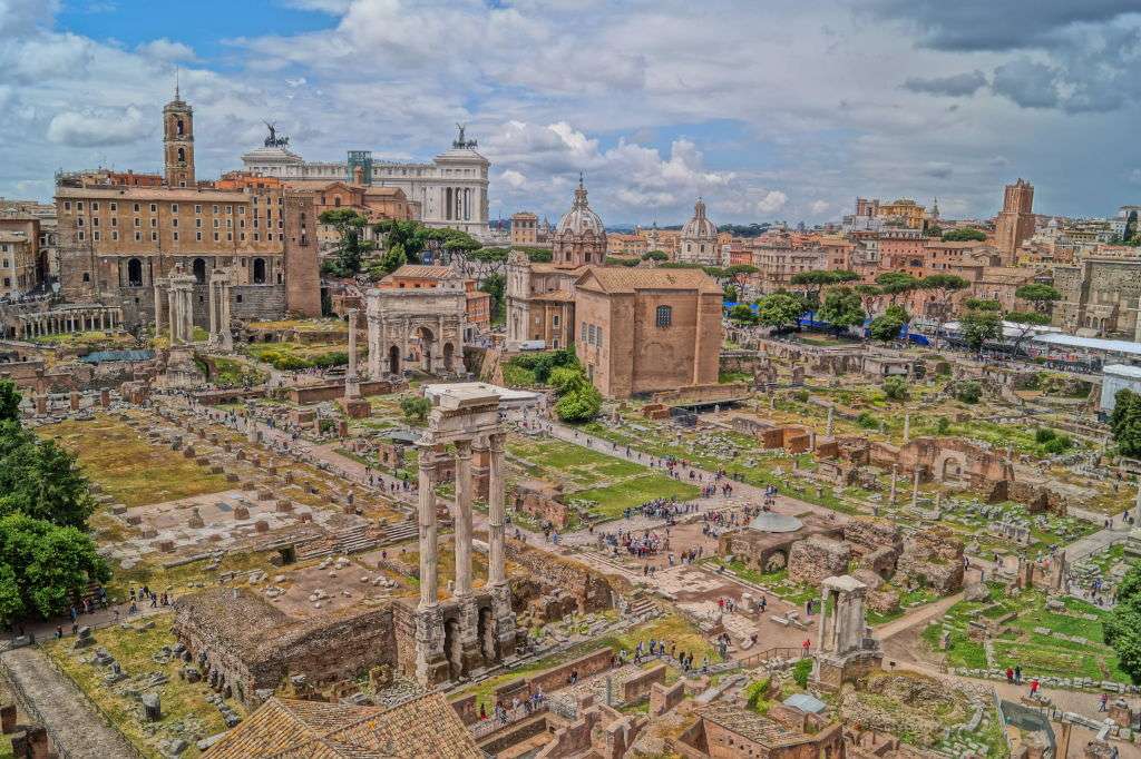 Locais antigos de Roma na cidade puzzle online