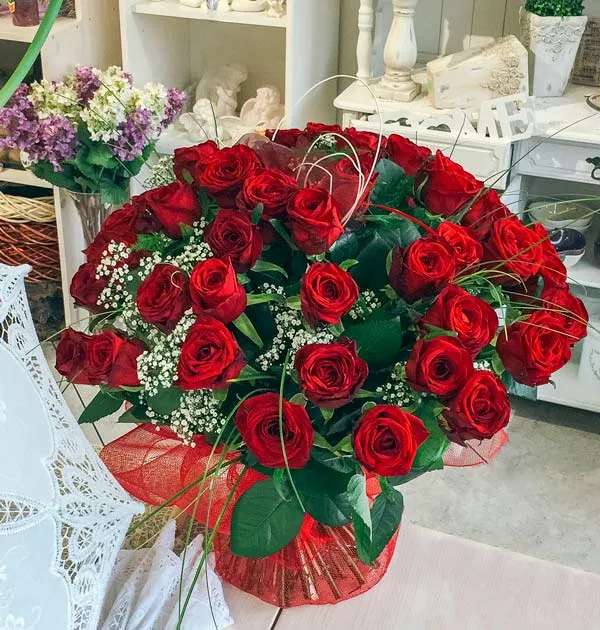 μπουκέτο με κόκκινα τριαντάφυλλα online παζλ