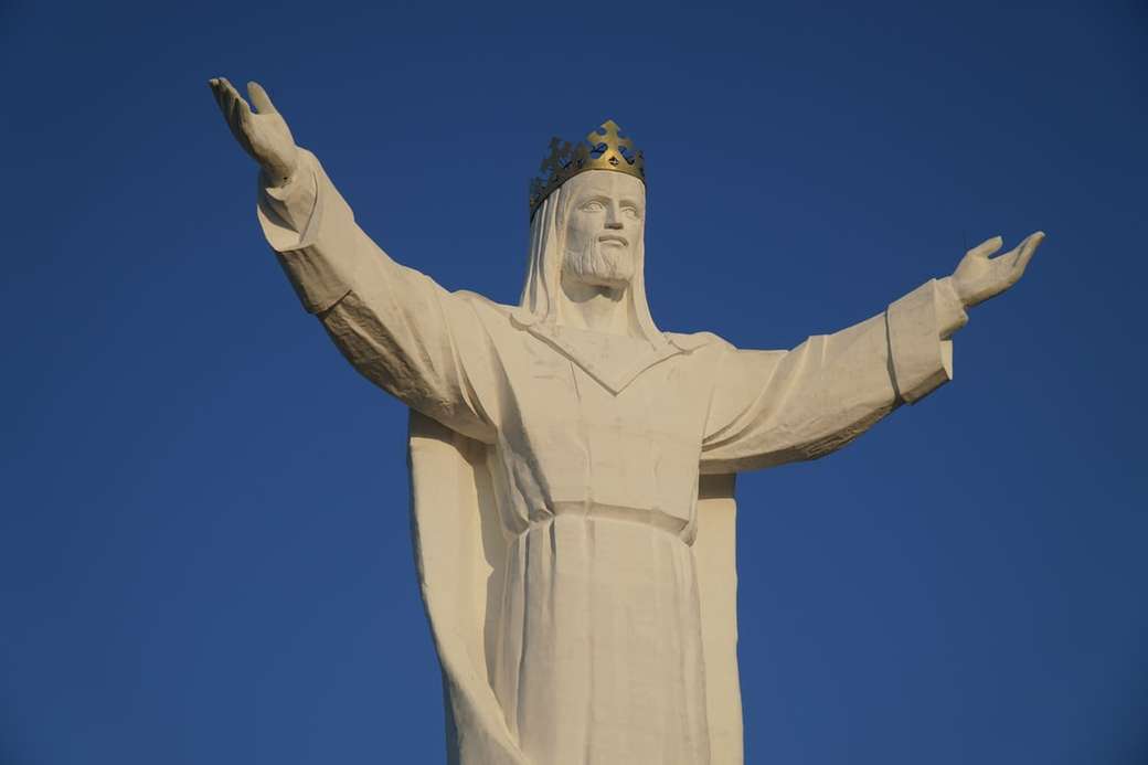 Statue du roi Christ à Świebodzin, Pologne puzzle en ligne