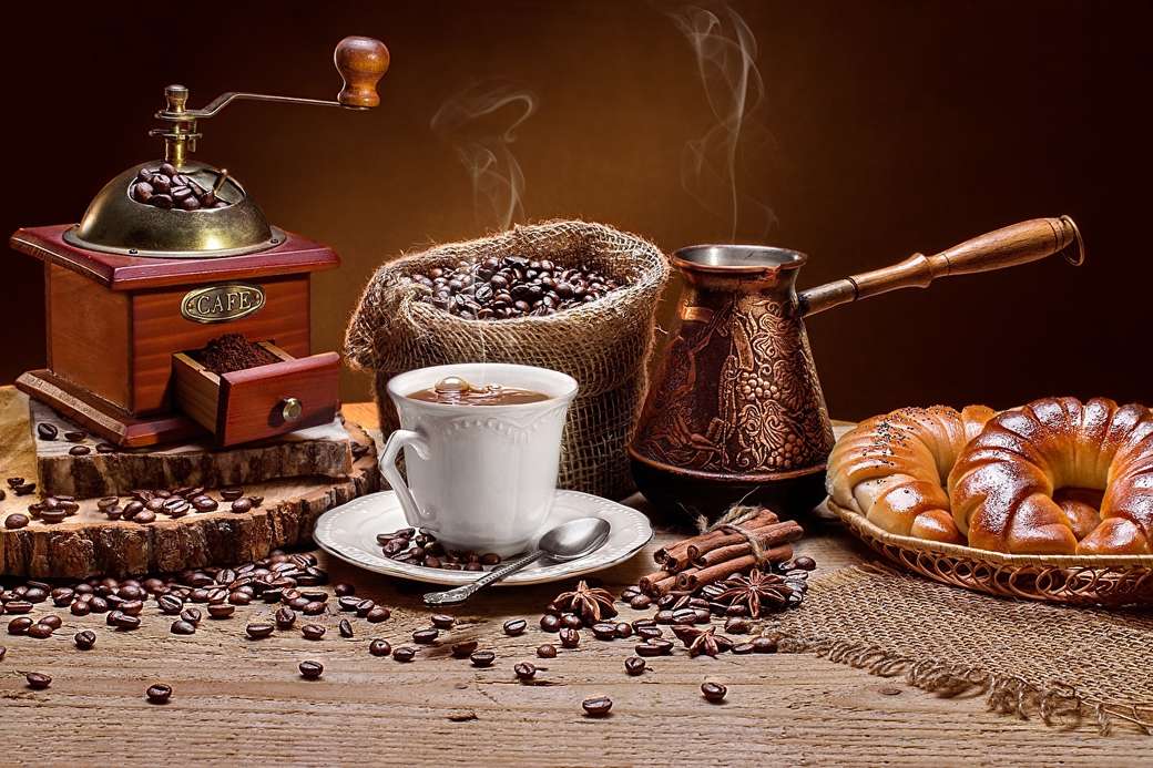 gemahlener Kaffee in einer Tasse Online-Puzzle