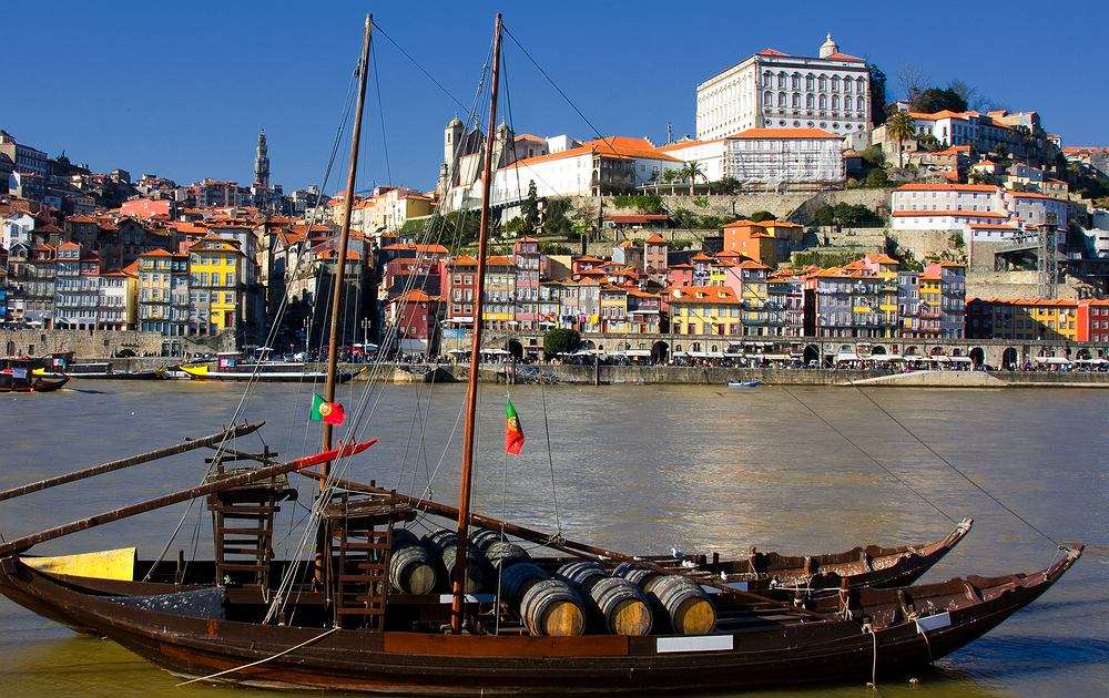 Португалия- пристанище- река Дуеро онлайн пъзел