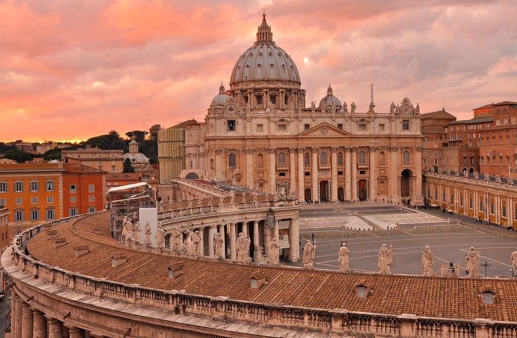 Szent Péter-bazilika Szent Péter tér oszlopsorokkal Rómában kirakós online