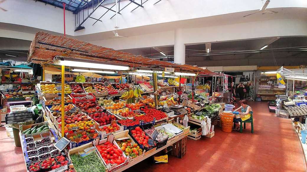 Market hall in Rome jigsaw puzzle online
