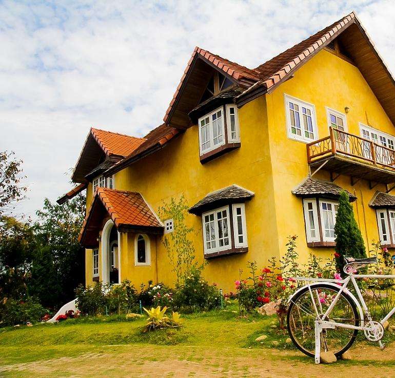 yellow house jigsaw puzzle online