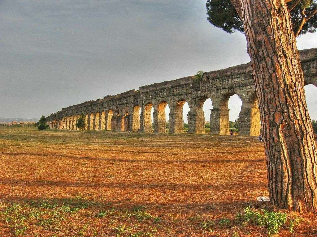 Parque Acquedotti cerca de Roma rompecabezas en línea