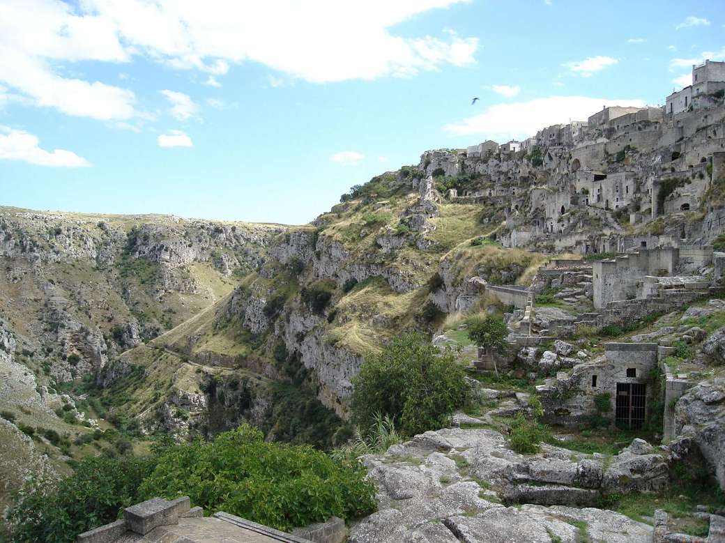 Печерні житла Матера Базиліката, Італія пазл онлайн