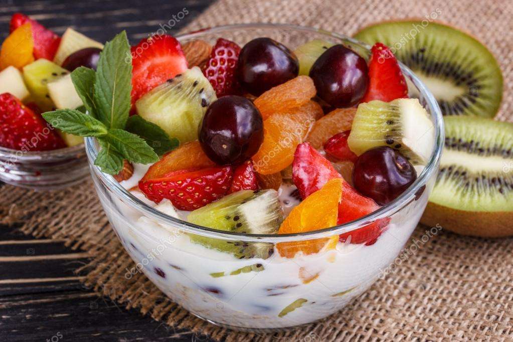 Joghurt mit Früchten Puzzlespiel online
