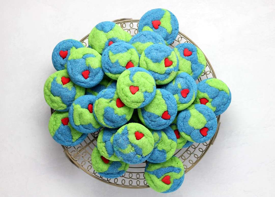 barevné sušenky na tácku skládačky online