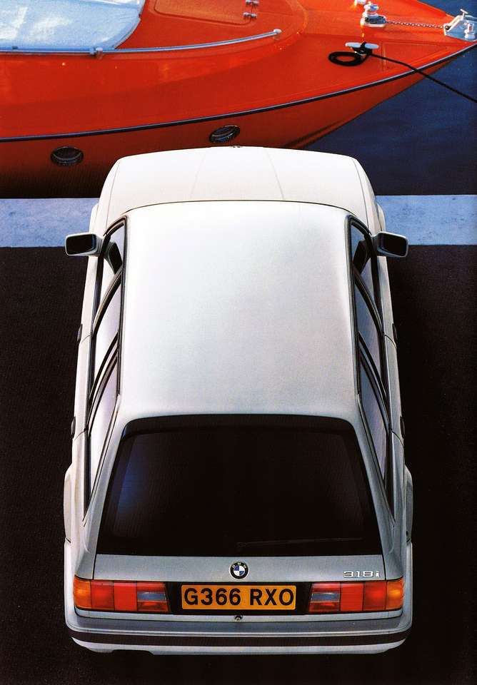 BMW 38i Touring uit 1989 legpuzzel online