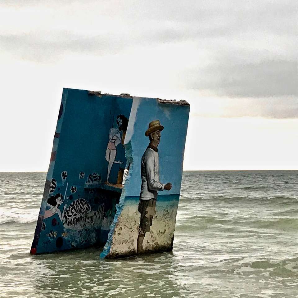 Graffiti en la playa rompecabezas en línea