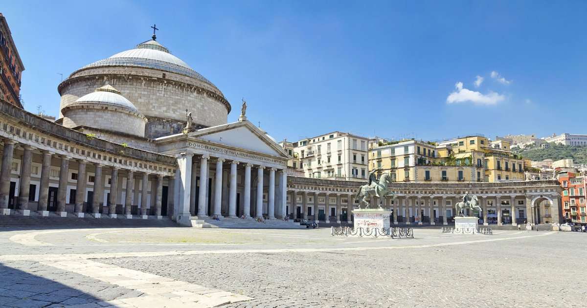 Neapol Piazza Plebiscito Region Kampánie Itálie skládačky online