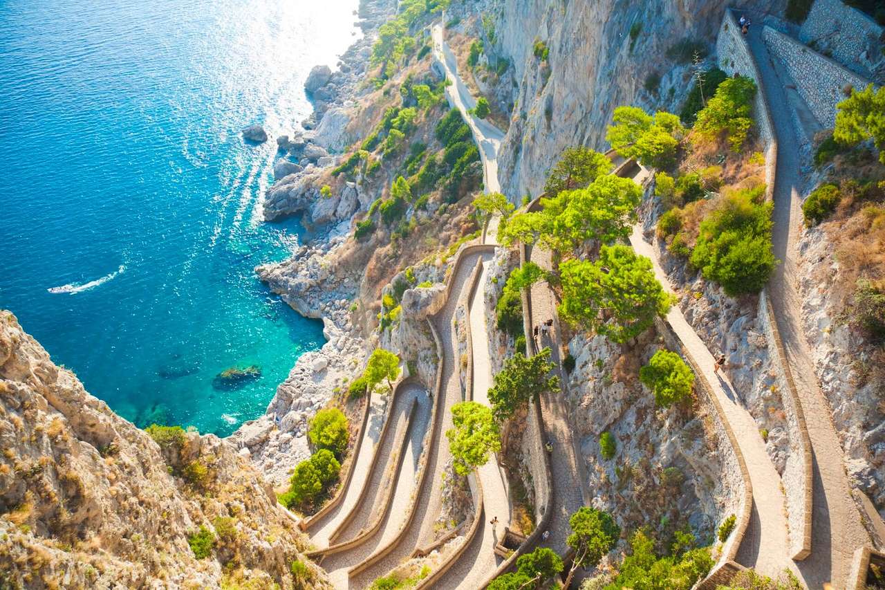 Capri-sziget a Nápolyi-öbölben, Olaszország kirakós online
