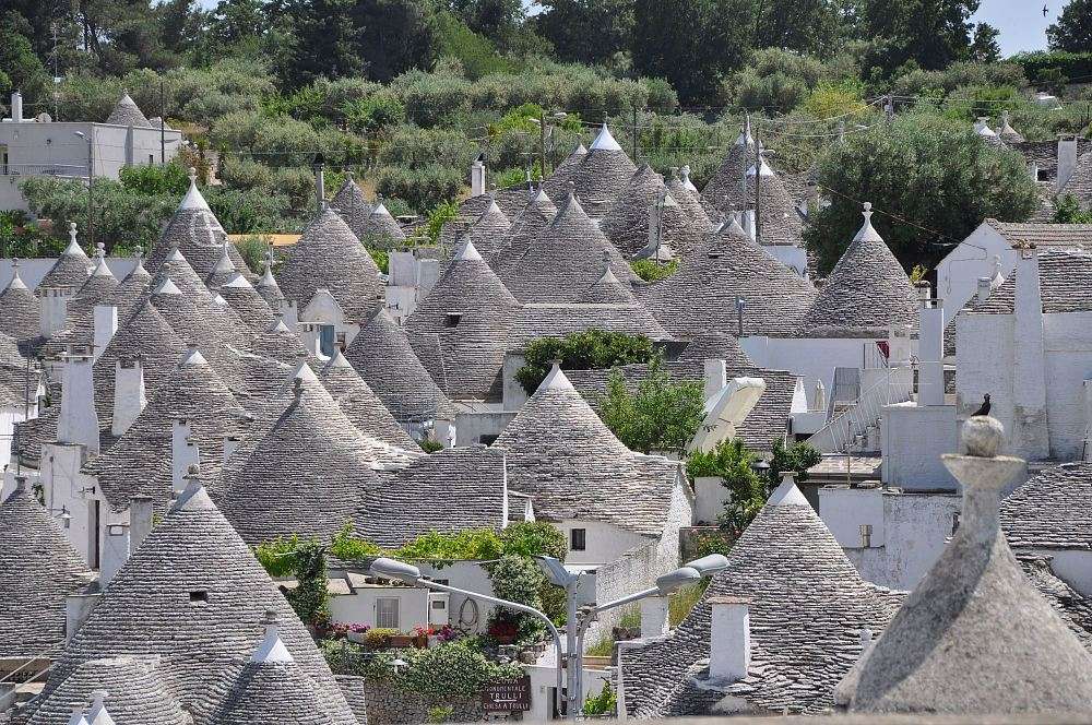 Alberobello Hagyományos trulli házak Pugliában online puzzle