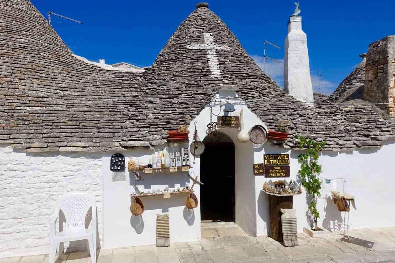 Alberobello Παραδοσιακά σπίτια trulli στην Απουλία παζλ online