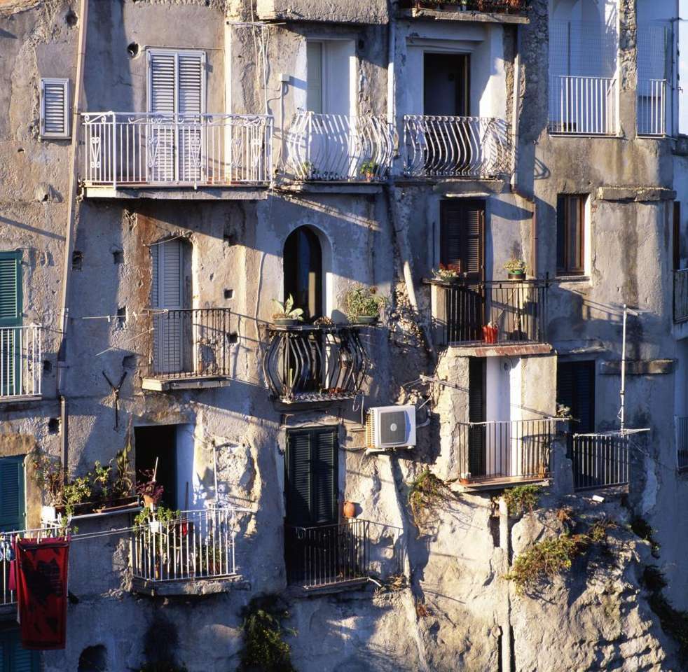 Tropea stad i Calabria Italien pussel på nätet