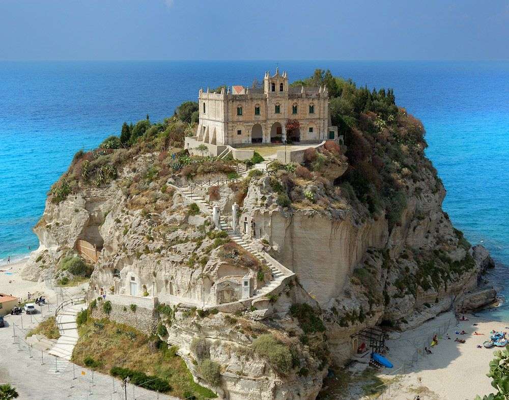 Tropea city in Calabria Italy jigsaw puzzle online