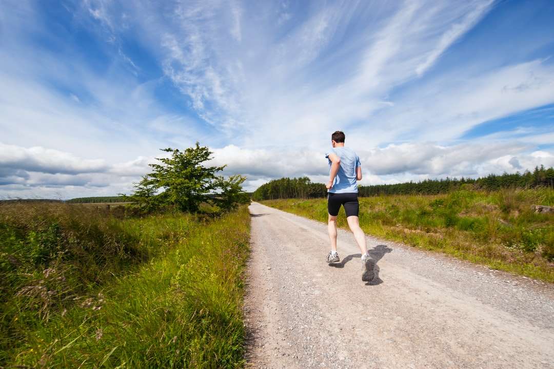 Τρέξιμο σε ορεινές διαδρομές παζλ online